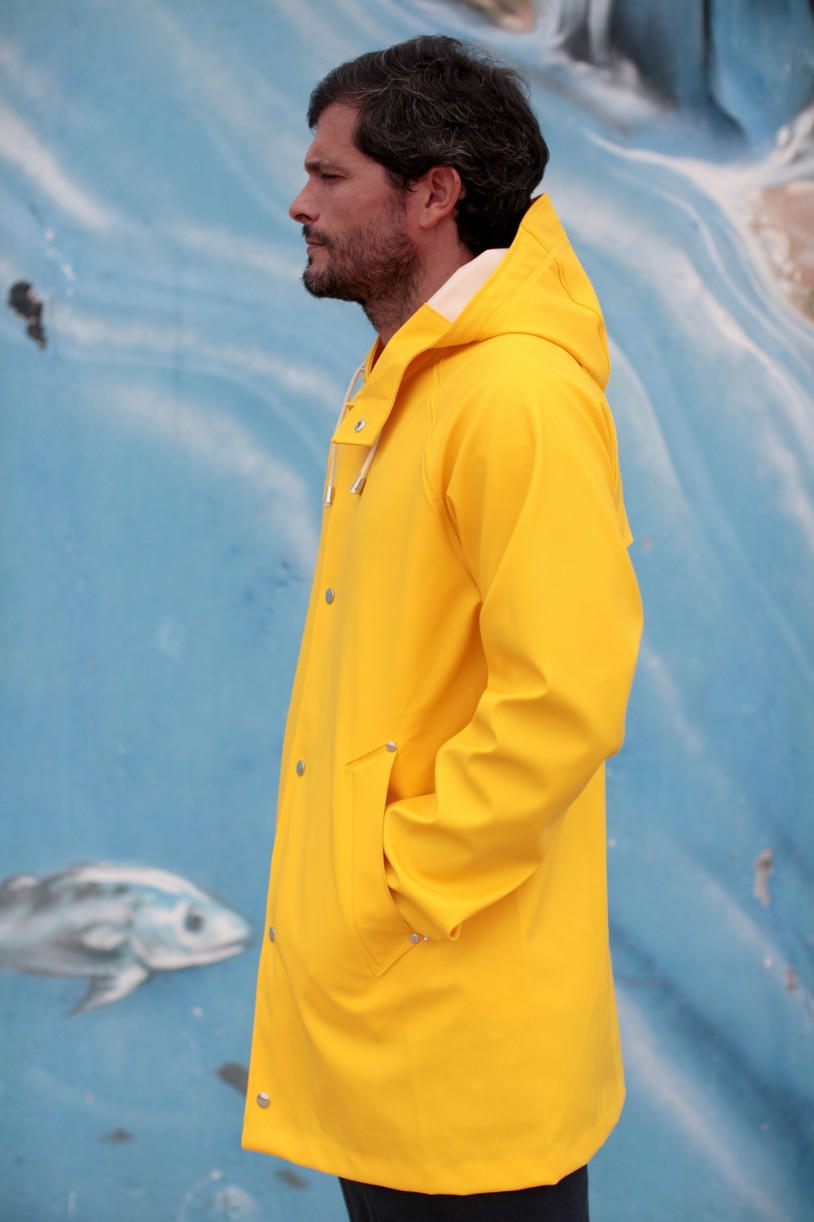 jaqueta impermeavel amarela